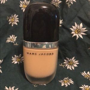 Marc Jacobs 36 beige deep super charged foundation